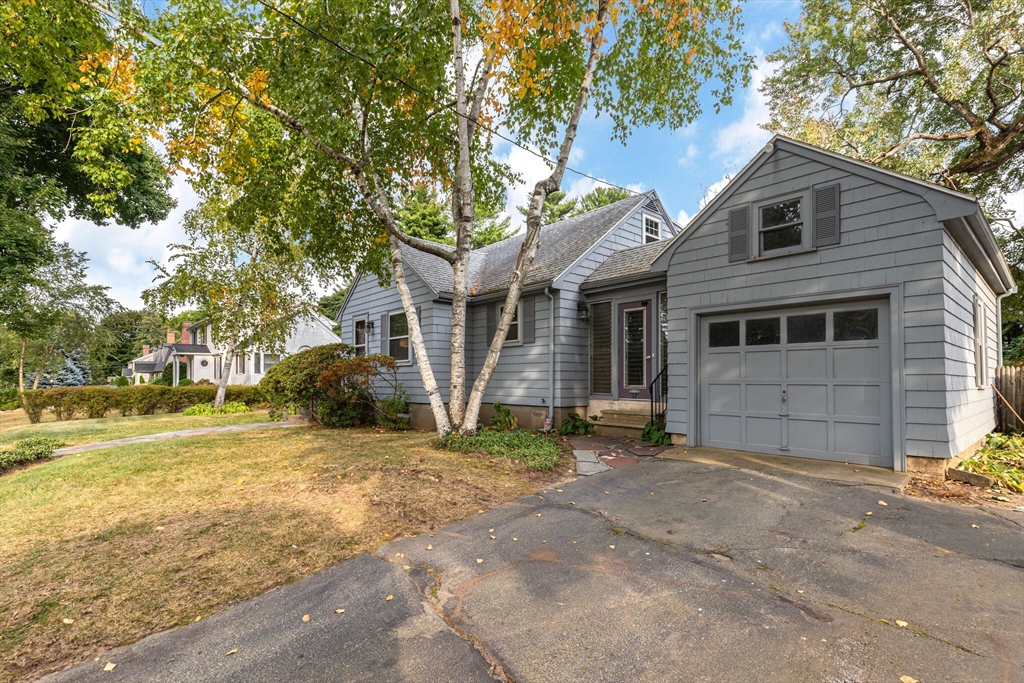 17 Crest Rd
