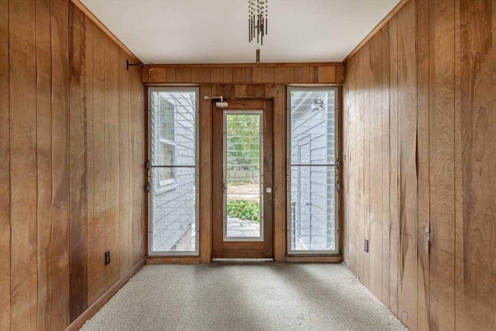 17 Crest Rd