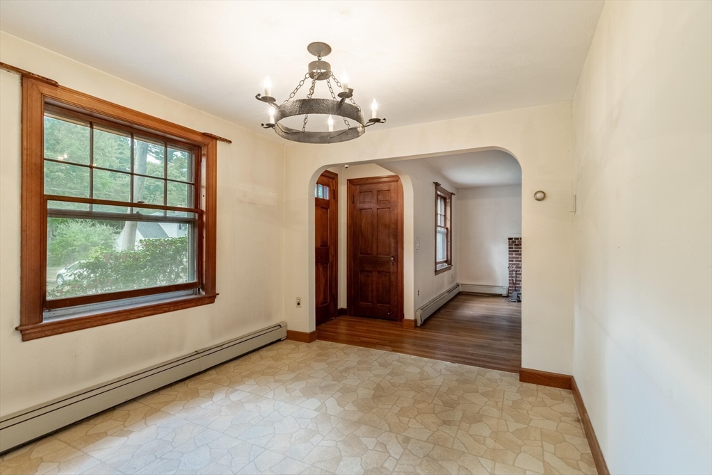 17 Crest Rd
