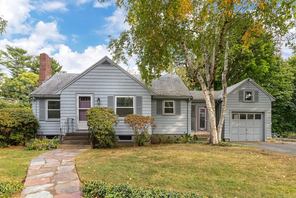 17 Crest Rd