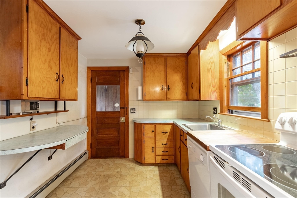 17 Crest Rd