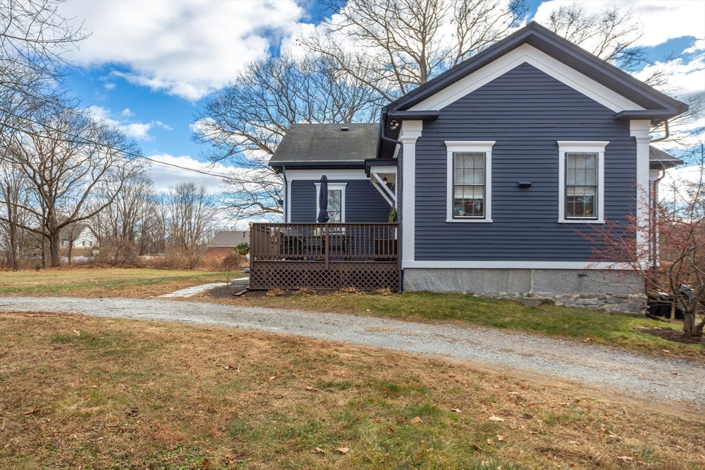 22 Sanderson Rd