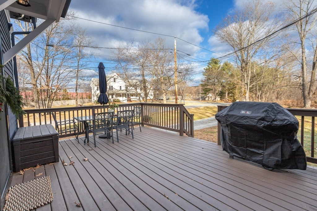 22 Sanderson Rd