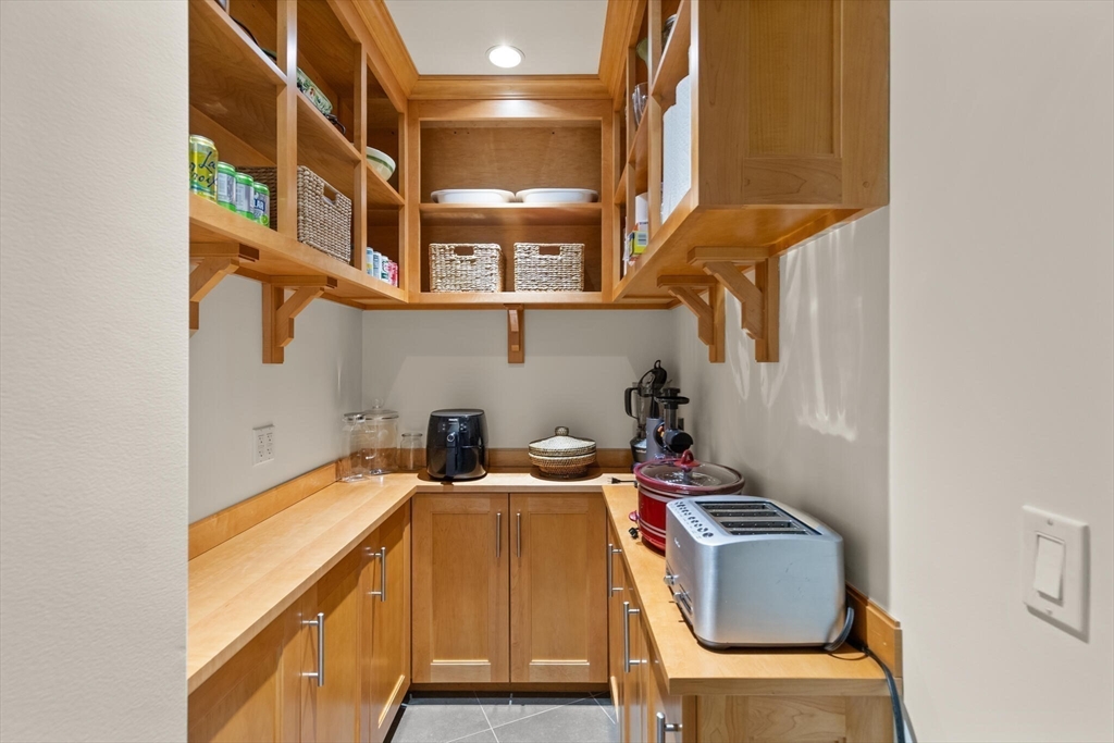 30 Underhill