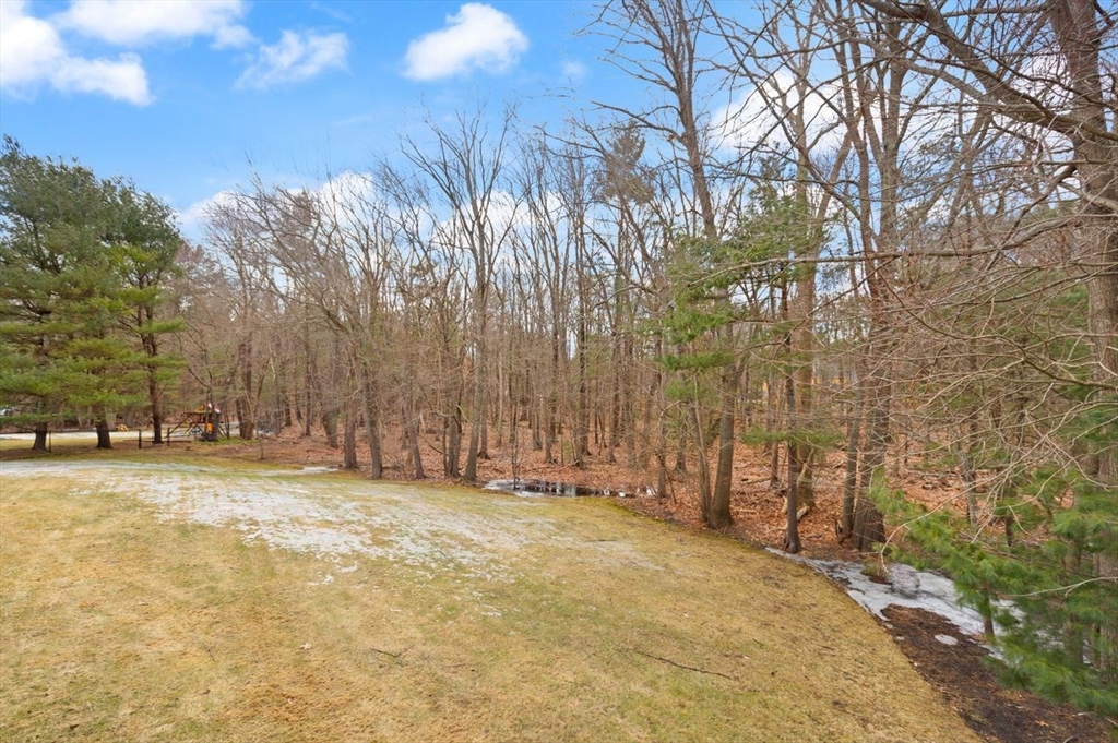 5 Magnolia Dr