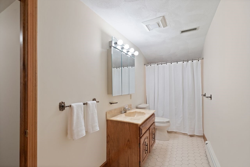 5 Magnolia Dr