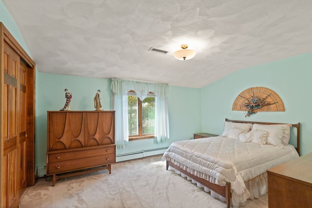 5 Magnolia Dr