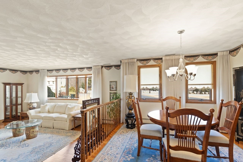 5 Magnolia Dr