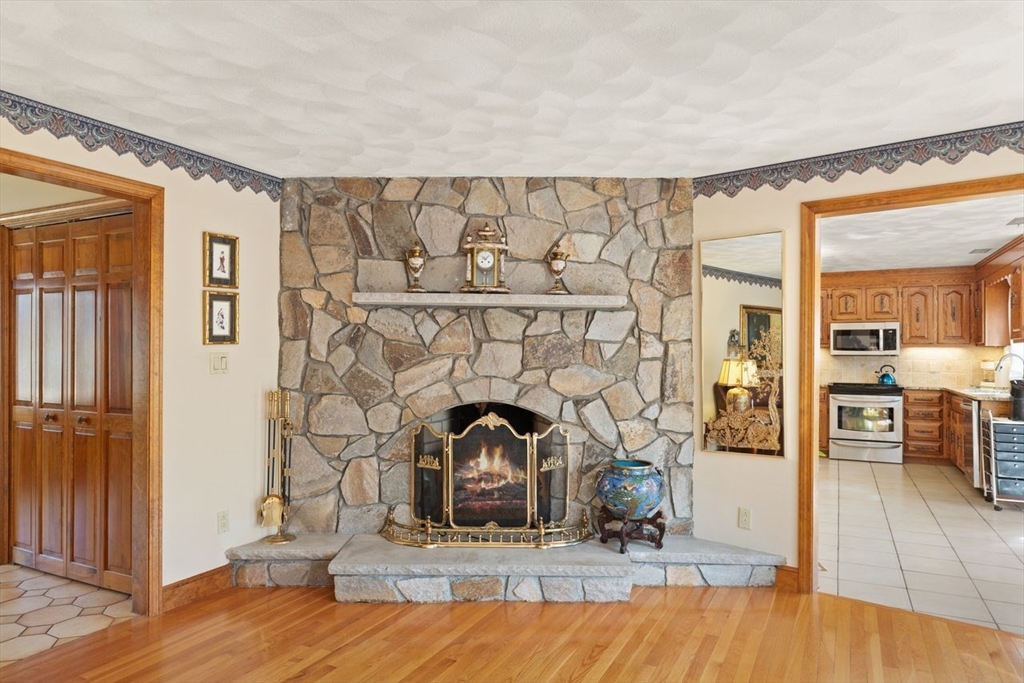 5 Magnolia Dr