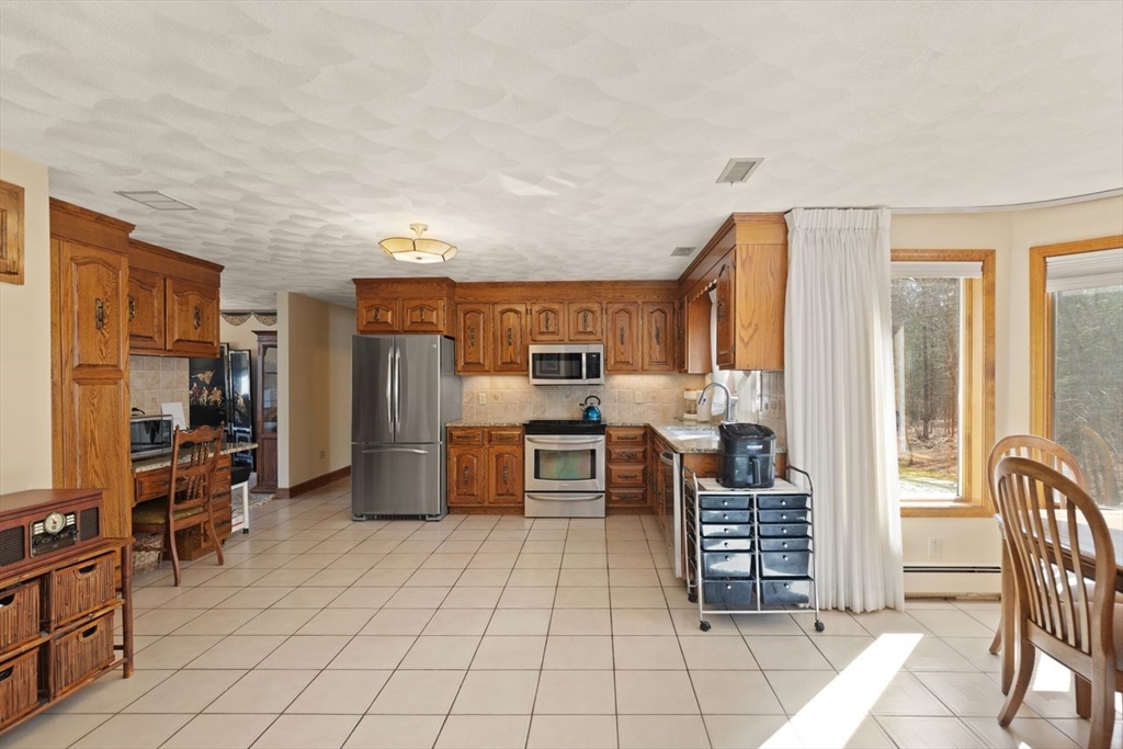 5 Magnolia Dr