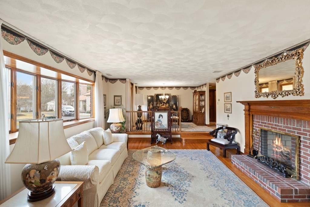 5 Magnolia Dr