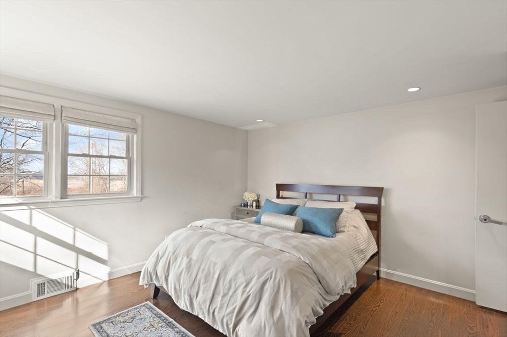 76 Walnut St