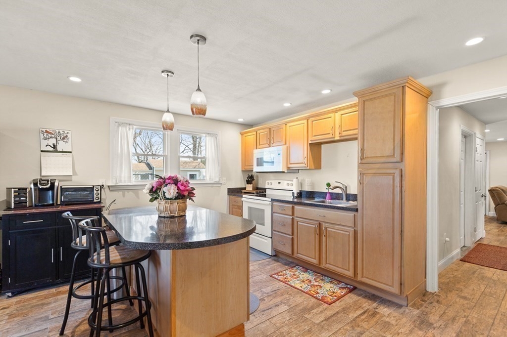10 Jones Dr