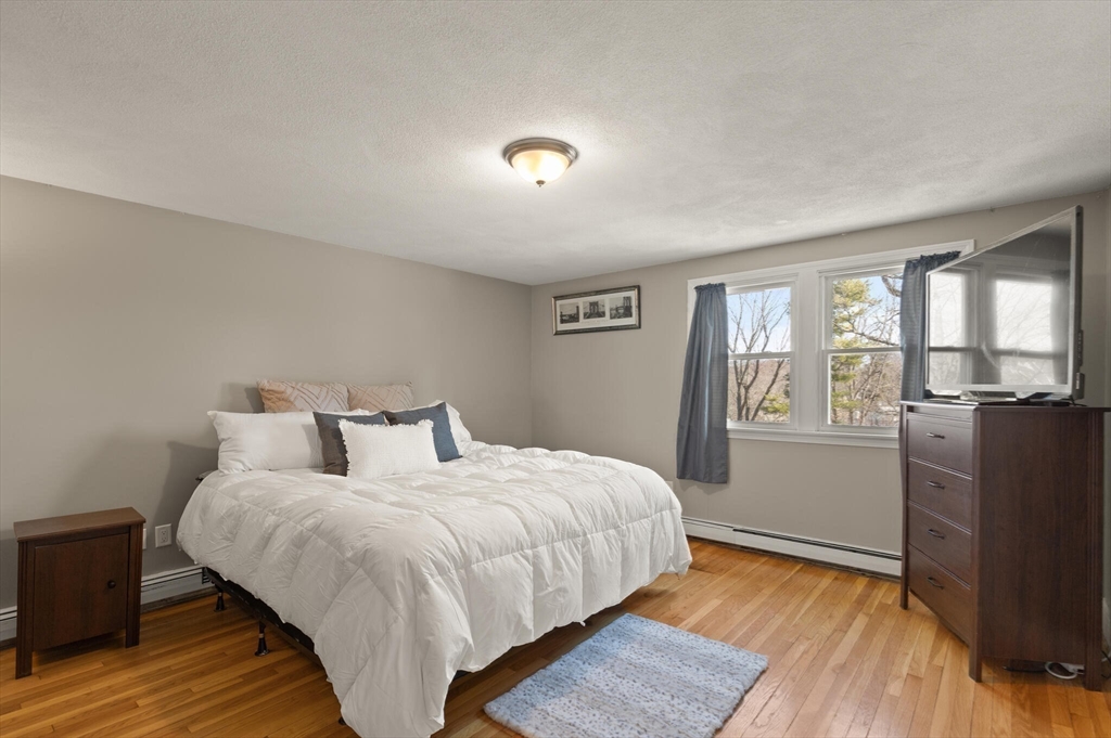 10 Jones Dr
