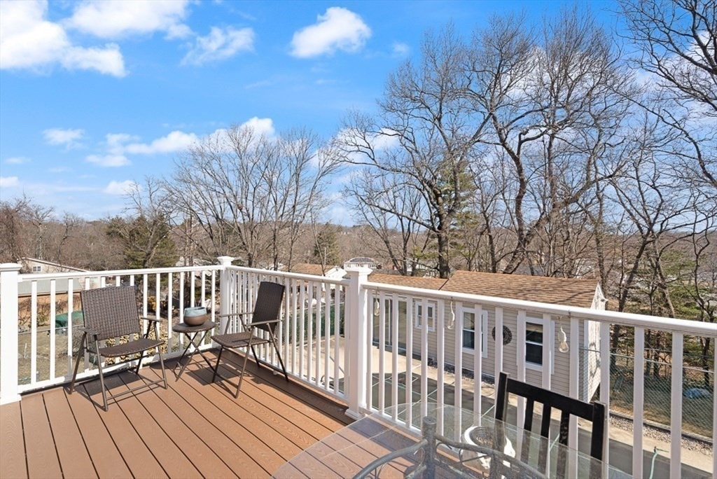 10 Jones Dr