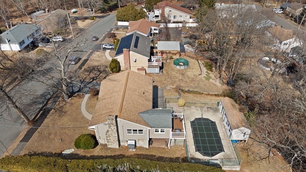 10 Jones Dr