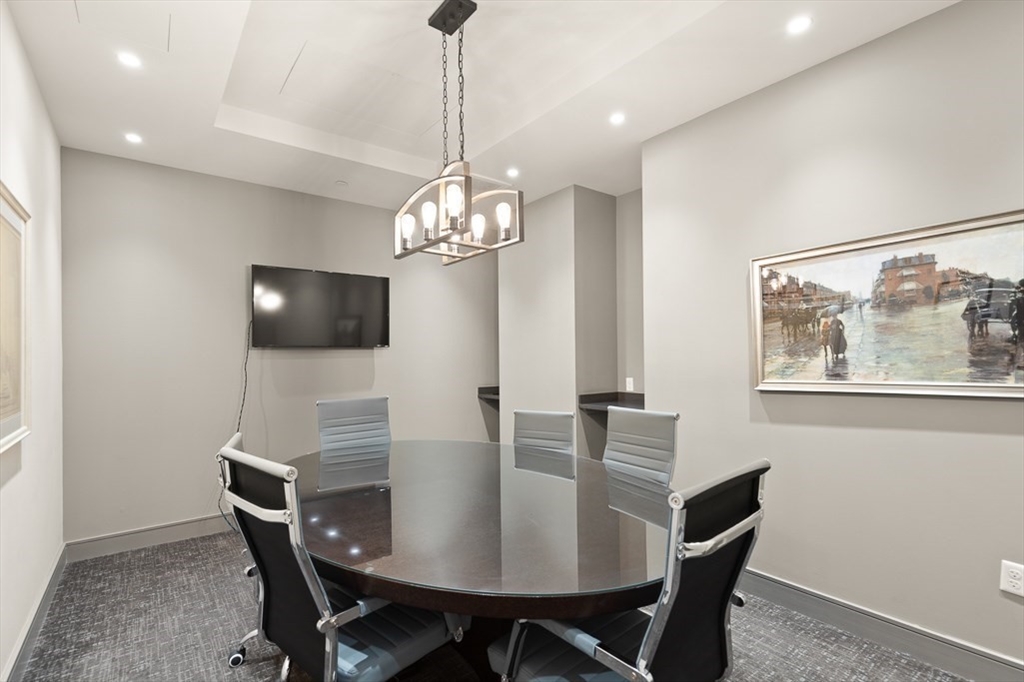 121 Portland St # 611