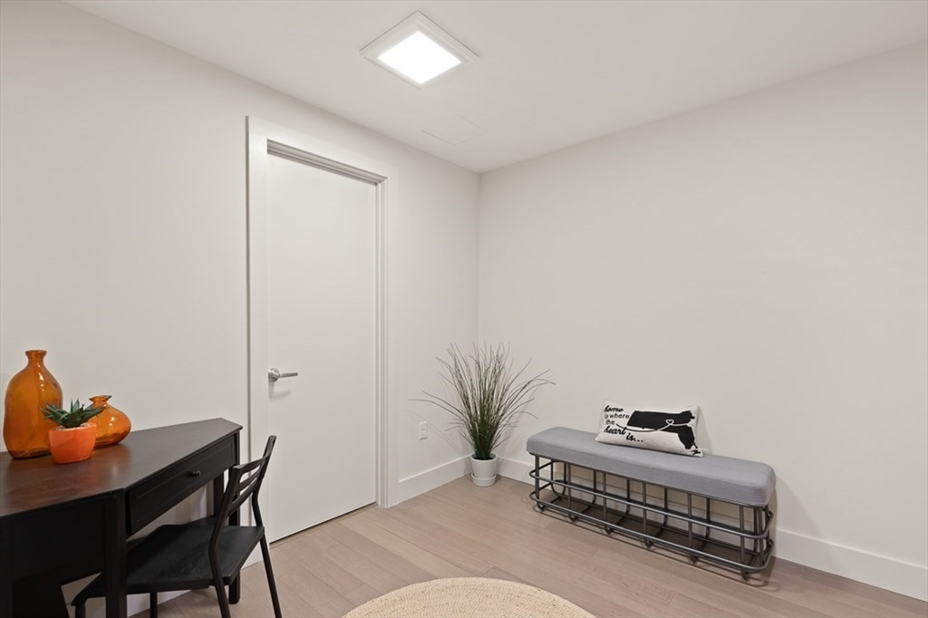 121 Portland St # 611