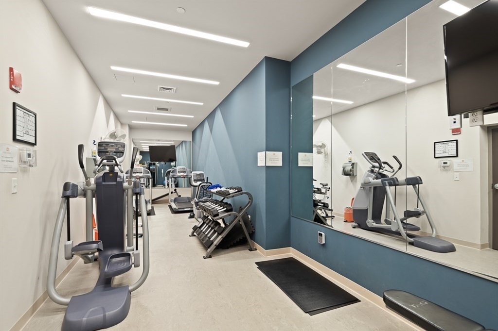 121 Portland St # 611