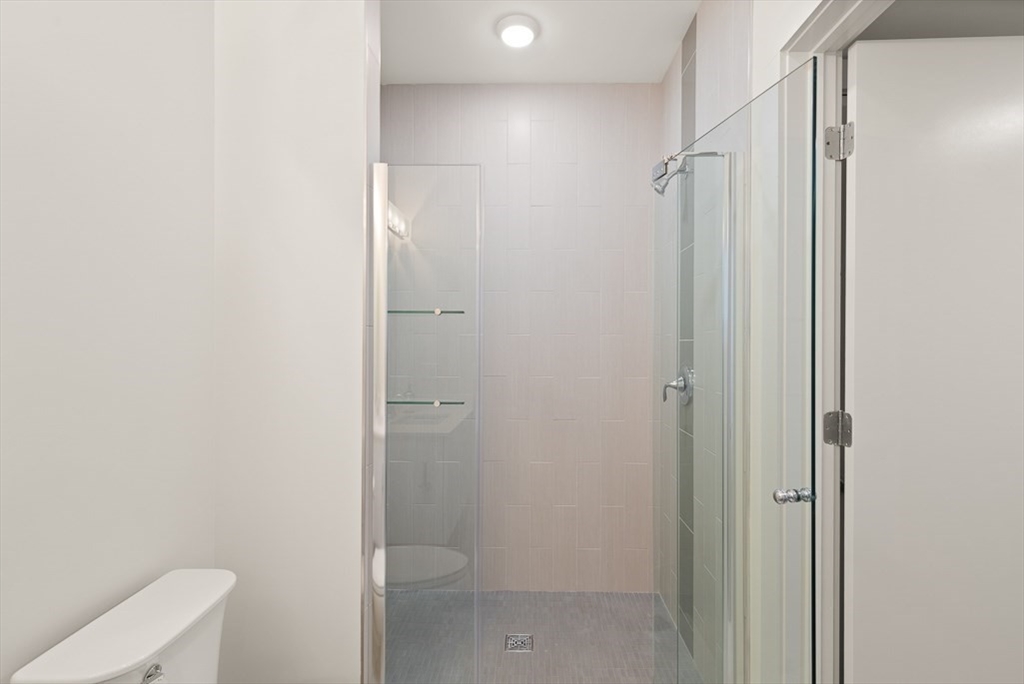 121 Portland St # 611