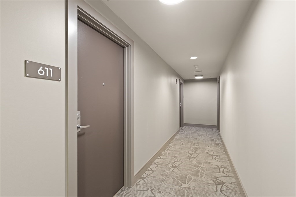 121 Portland St # 611