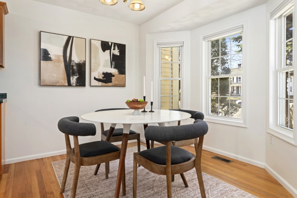 555 Main St # 1