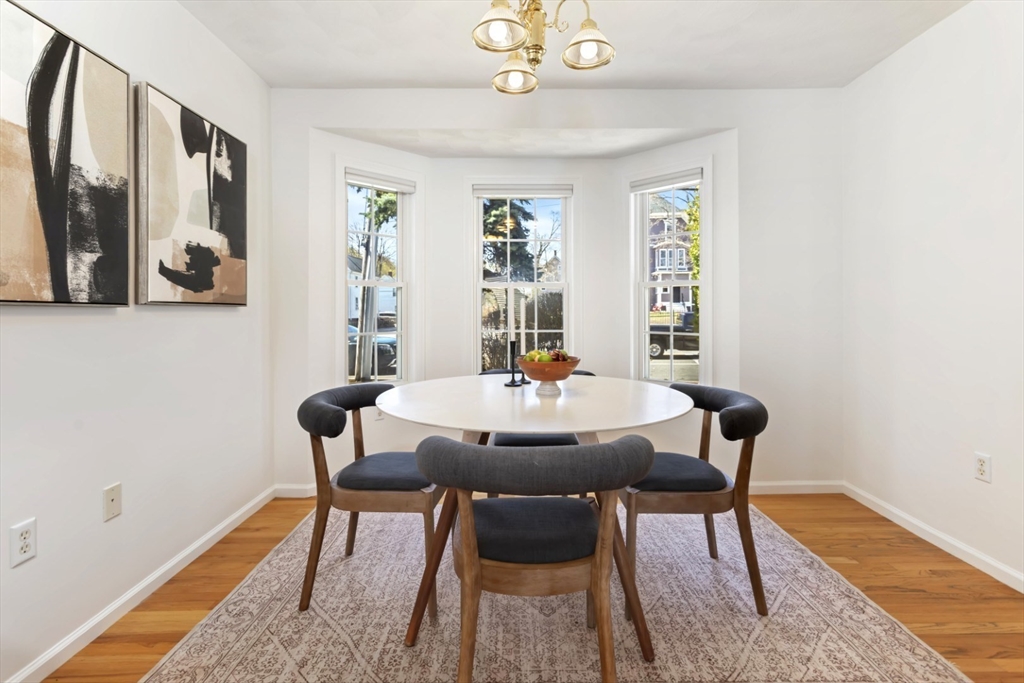 555 Main St # 1