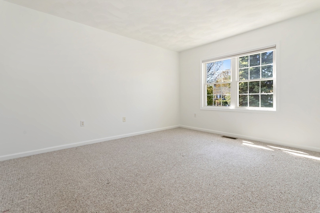 555 Main St # 1