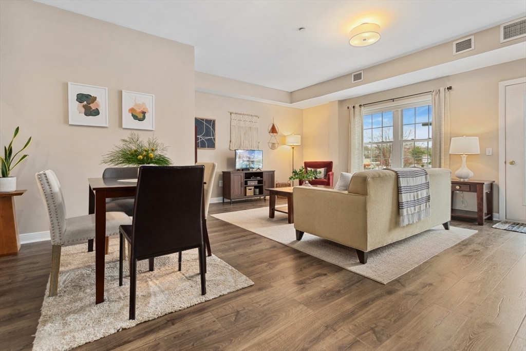 8 Walnut Street # 118