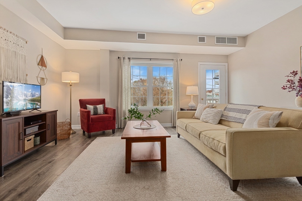 8 Walnut Street # 118