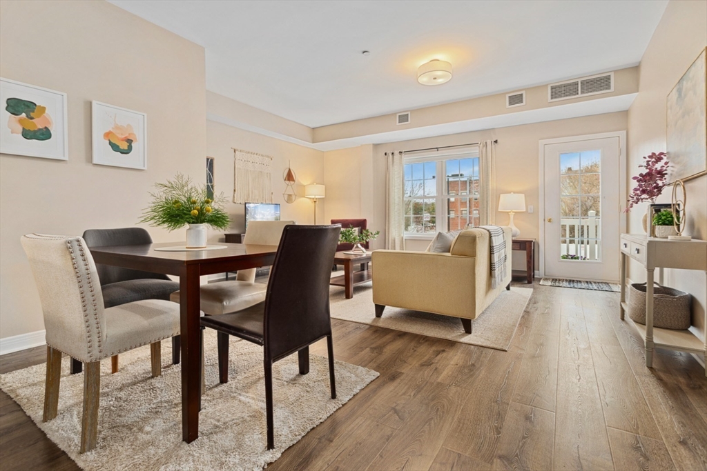 8 Walnut Street # 118