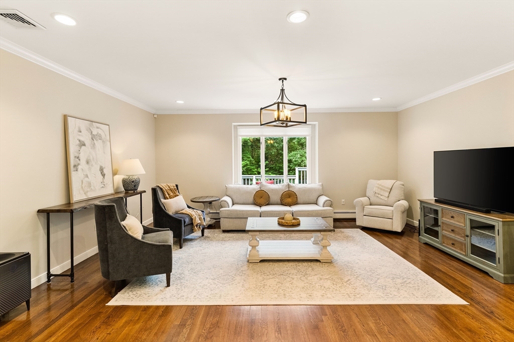 38 Wildewood Dr