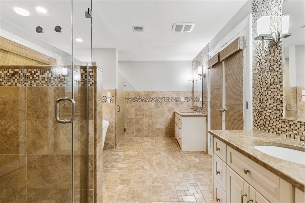 6 Stagecoach Ln