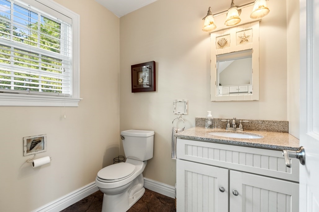 6 Stagecoach Ln