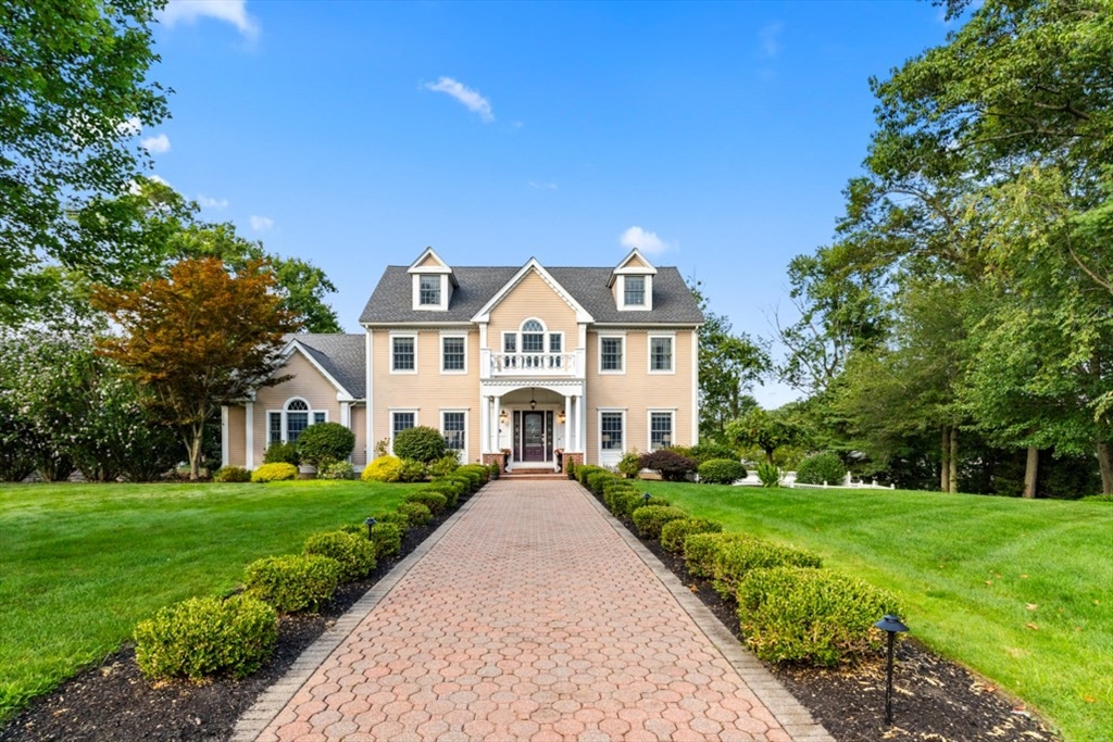 6 Stagecoach Ln