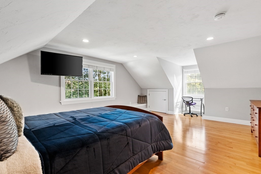 6 Stagecoach Ln