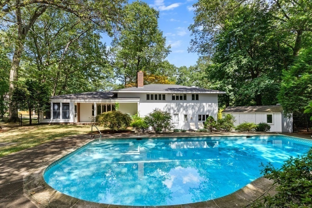 25 Chatham Way
