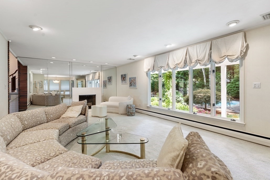 25 Chatham Way