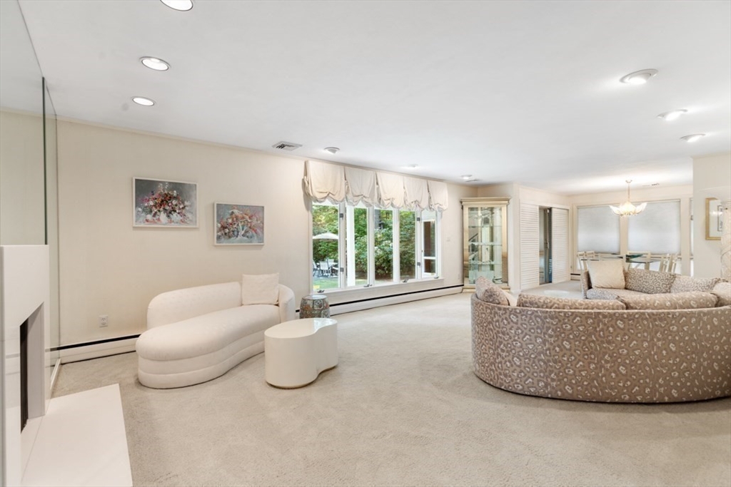 25 Chatham Way