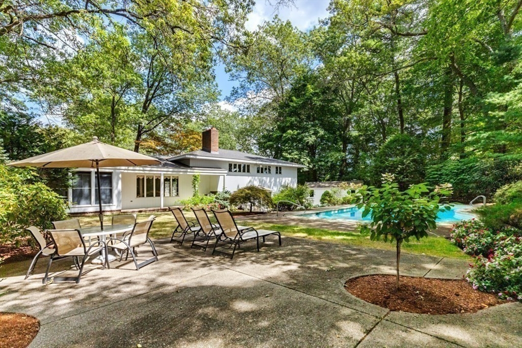25 Chatham Way