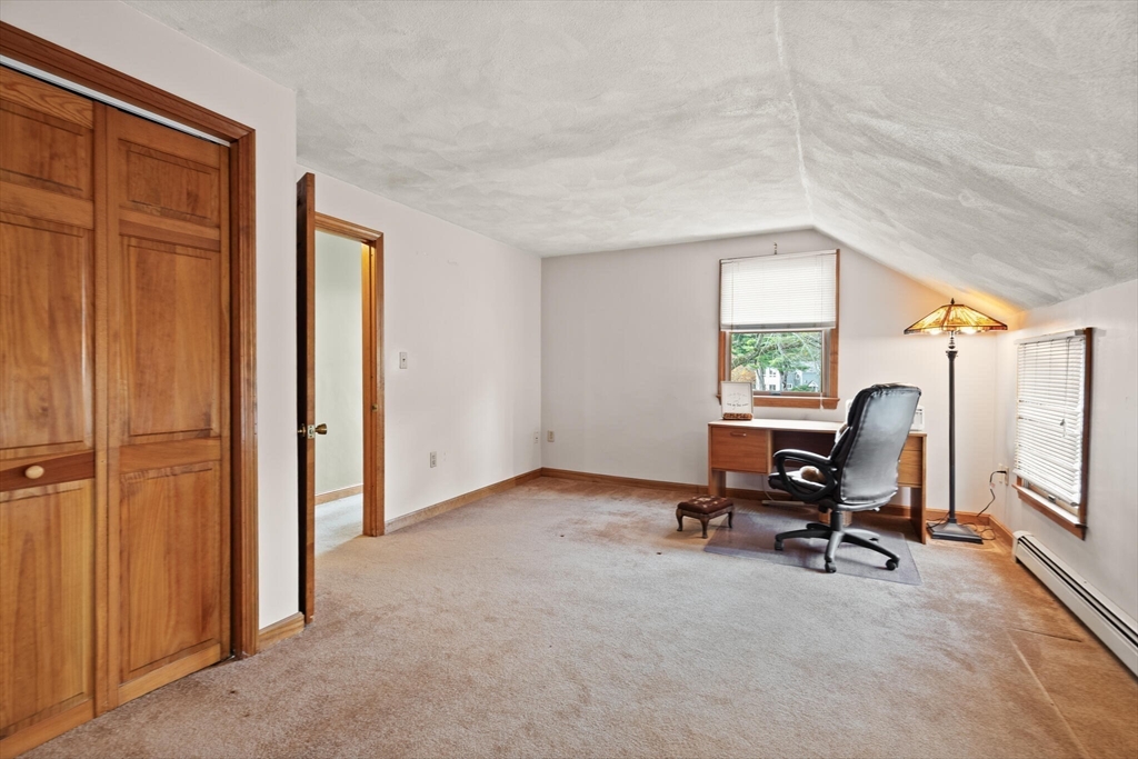 320 Pillings Pond Rd