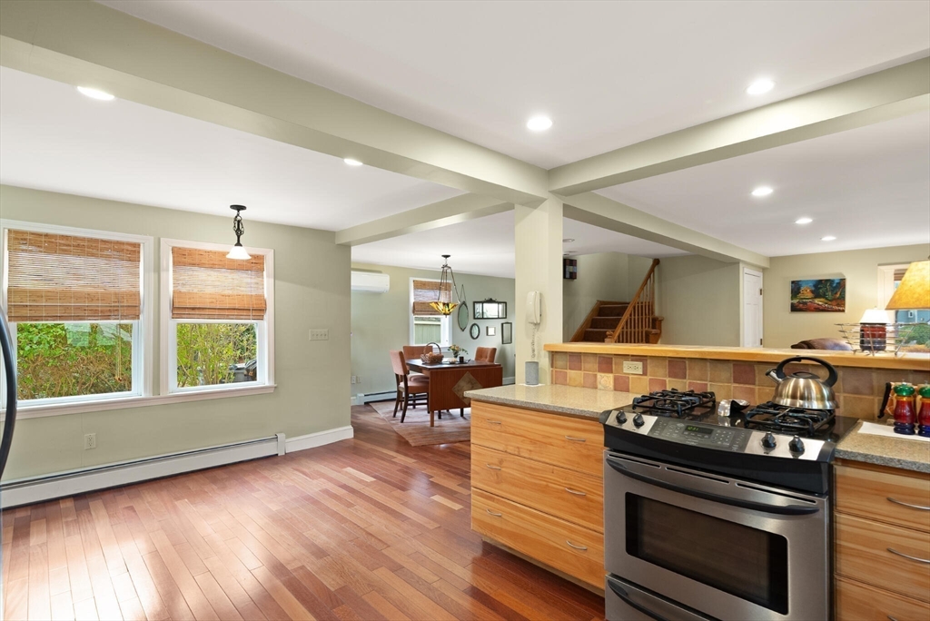 320 Pillings Pond Rd