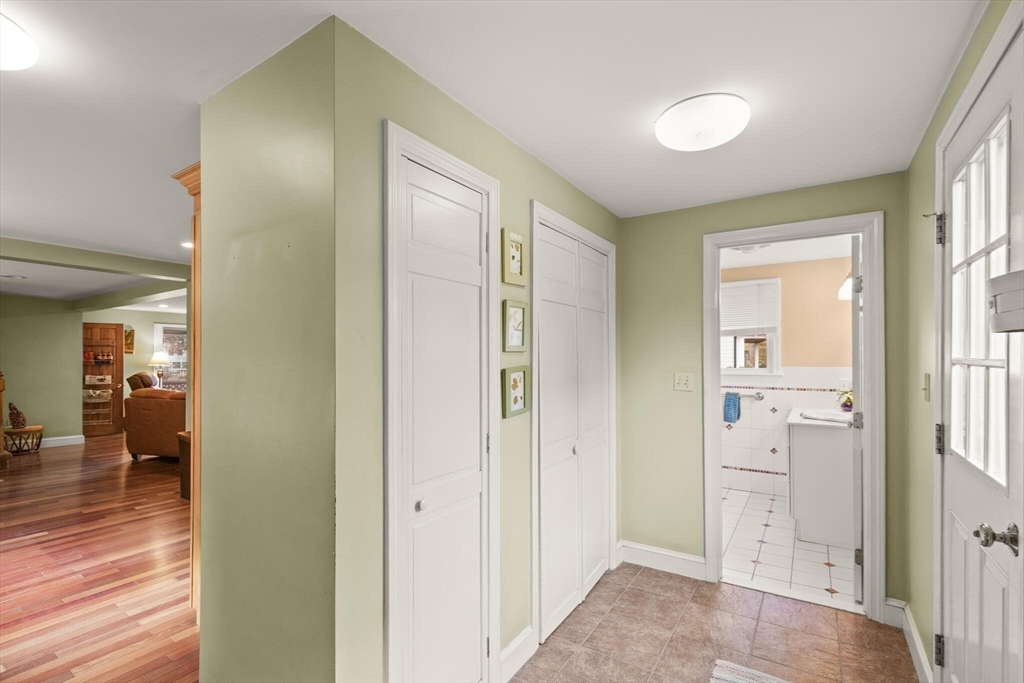 320 Pillings Pond Rd