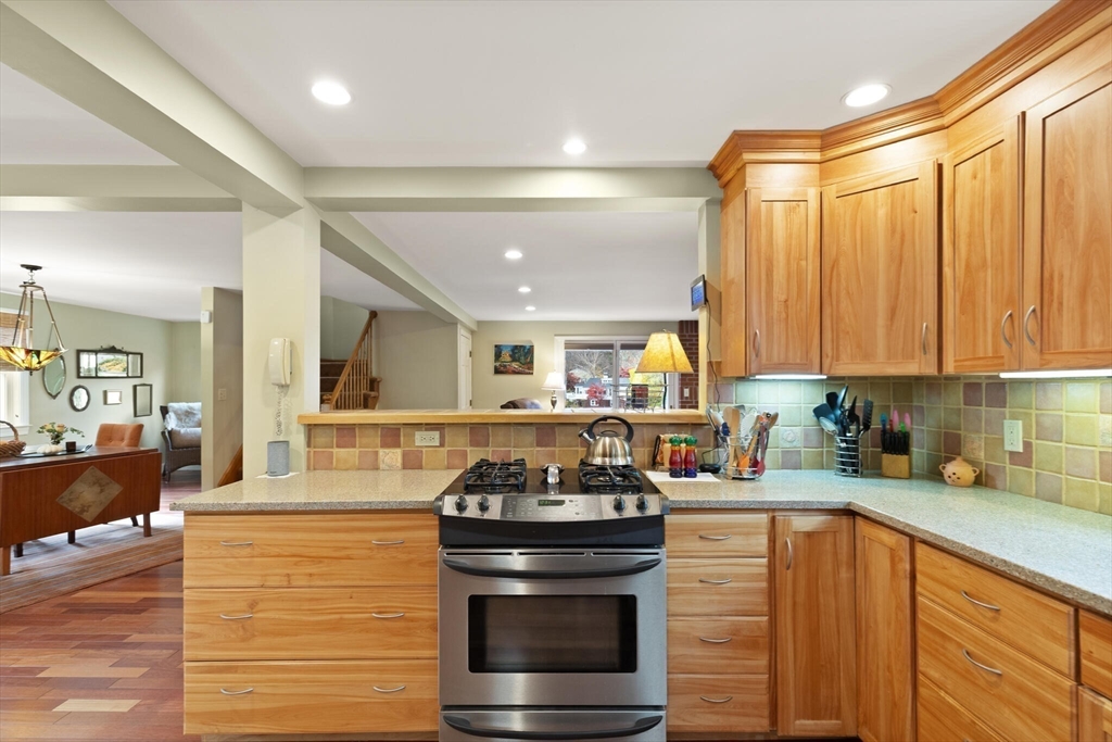 320 Pillings Pond Rd