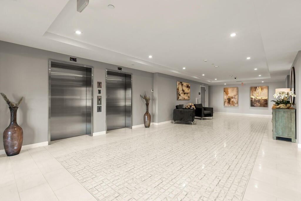 30 Collins Avenue # 000