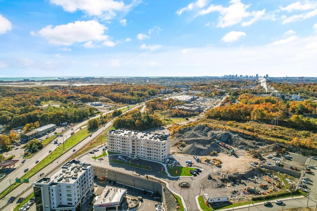 30 Collins Avenue # 000