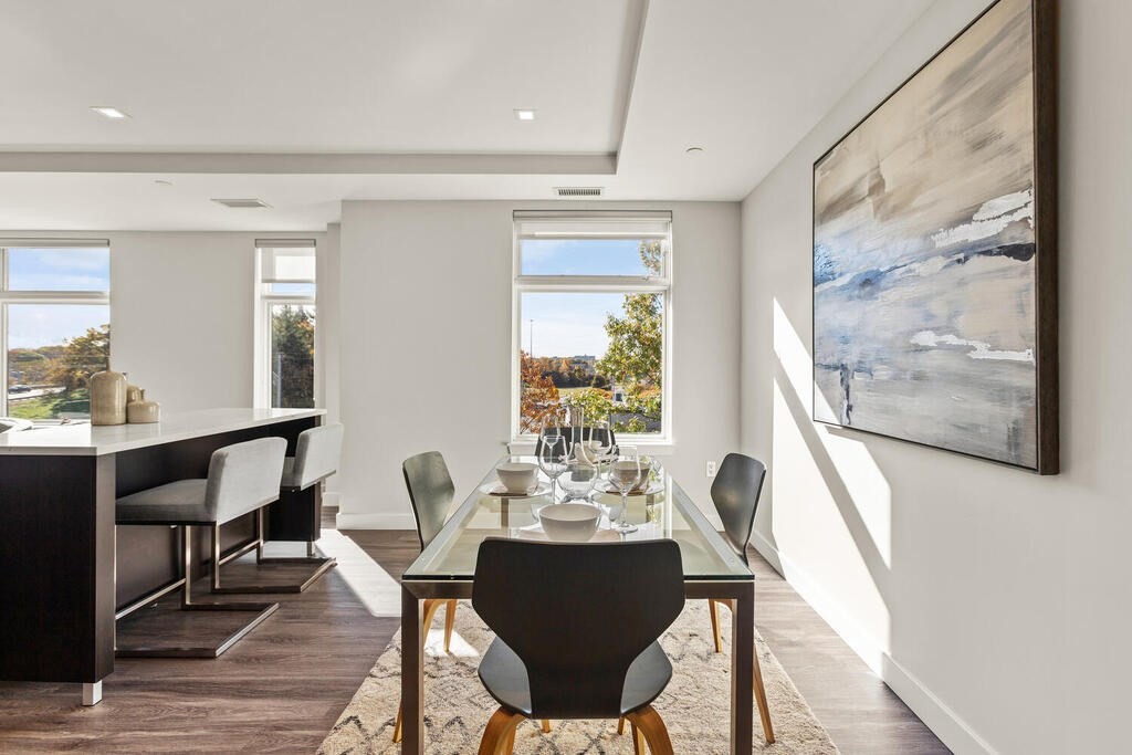 30 Collins Avenue # 000