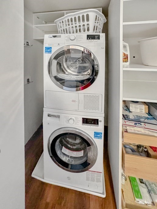 121 Portland St # 902