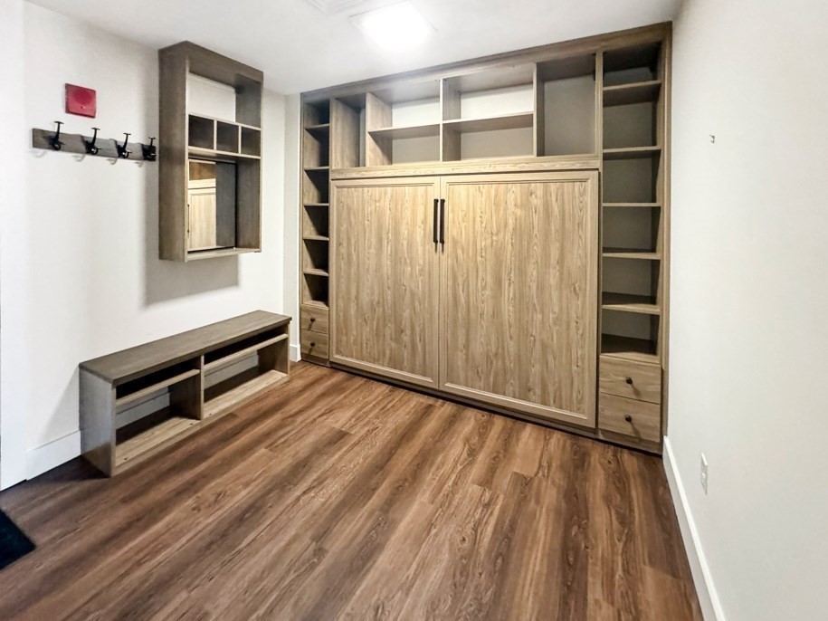 121 Portland St # 902