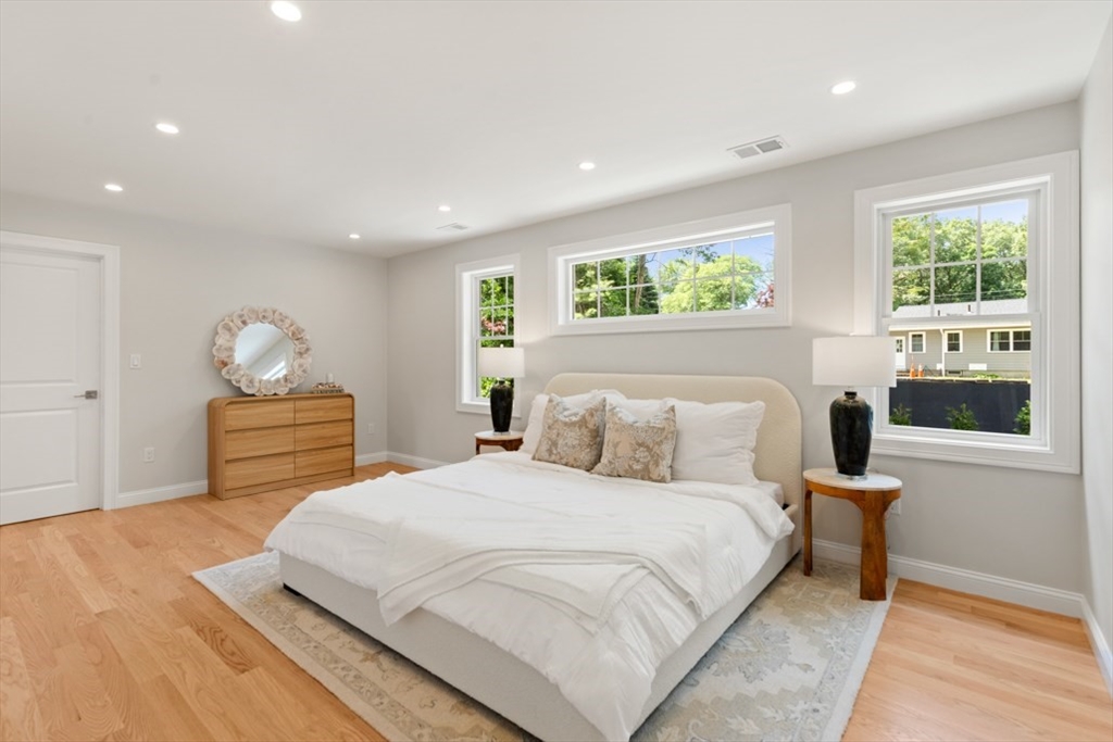 6 Longbow Rd